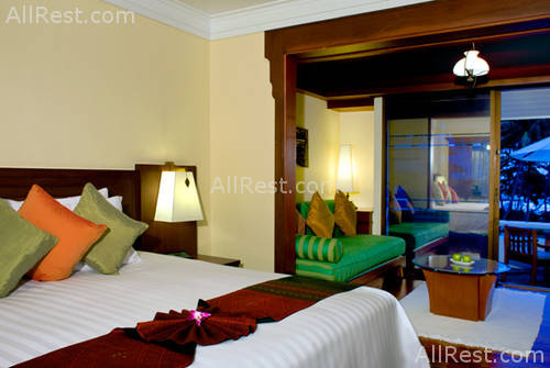 Le Meridien Phuket Beach Resort 12